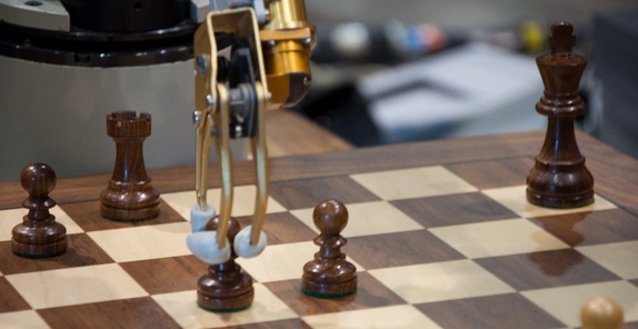 Stockfish Robot Teaching Chess Strategy how You can Play like a Grandmaster